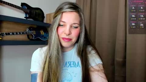 Anya online show from 09/28/25, 05:07