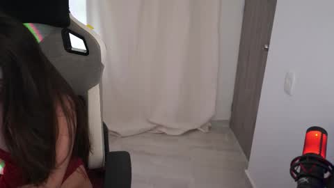 Snapshot of anyacute01 chatting on 11/04/25, 08:52 anya online show from 11/04/25, 08:52