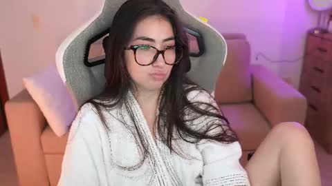 Snapshot of anyacute01 chatting on 06/23/26, 11:03 anya online show from 06/23/26, 11:03
