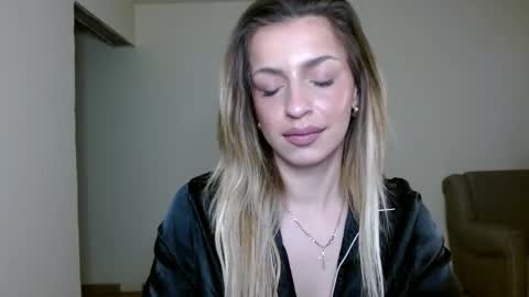 Snapshot of anyamurr chatting on 04/18/26, 10:54 Anya online show from 04/18/26, 10:54