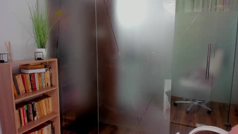 Snapshot of anyarayne chatting on 02/03/25, 02:02 Anya online show from 02/03/25, 02:02