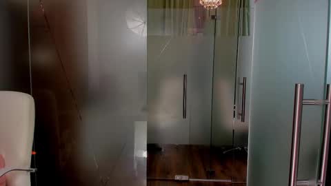 Snapshot of anyarayne chatting on 02/18/25, 11:00 Anya online show from 02/18/25, 11:00