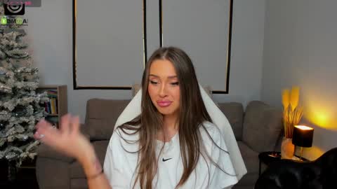 Anya online show from 01/07/26, 01:02