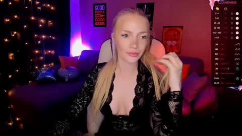 Anya online show from 09/29/25, 01:55