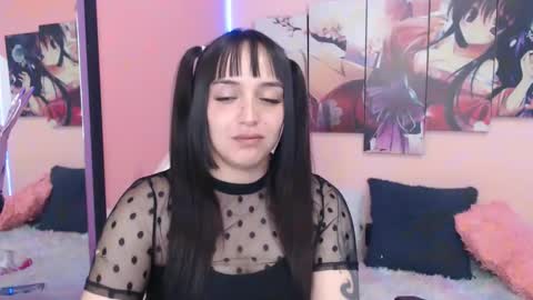 Snapshot of anyela_bubble19 chatting on 12/24/24, 08:33 Anyela online show from 12/24/24, 08:33