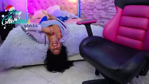 Snapshot of anyelaevansx chatting on 12/24/24, 05:44 Anyela online show from 12/24/24, 05:44