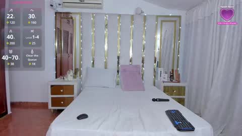 Anyela  online show from 03/10/25, 04:28