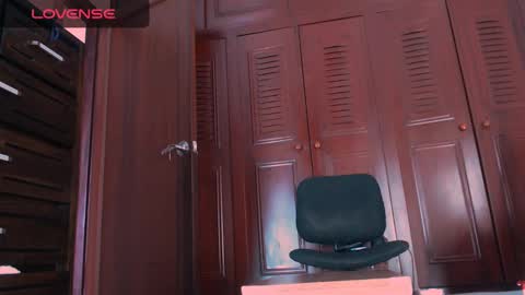 Snapshot of anyelo_15 chatting on 01/17/25, 08:44 angel online show from 01/17/25, 08:44