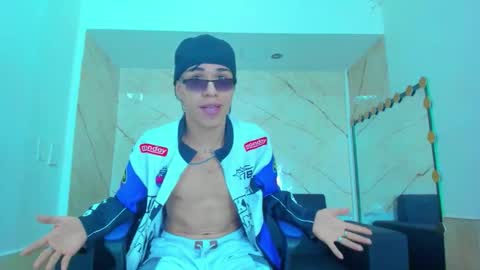 anyelo_sexyhot online show from 09/26/25, 01:04