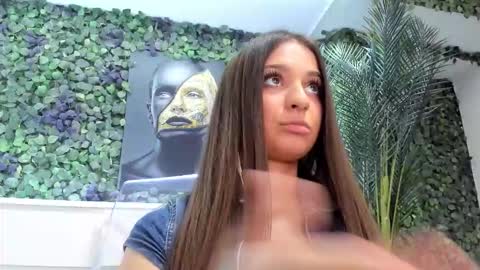 Anyssia  online show from 09/10/25, 07:36