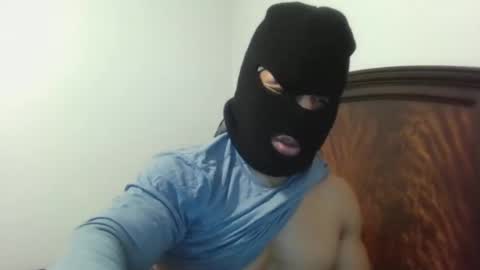 Snapshot of anything4anut chatting on 12/14/25, 02:28 anything4anut online show from 12/14/25, 02:28