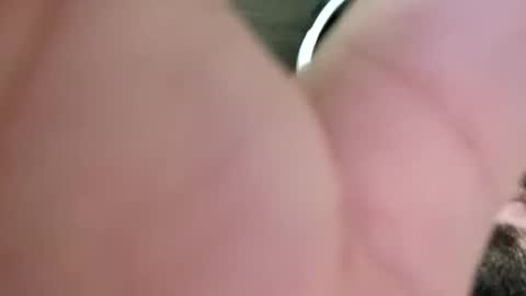 Snapshot of anythingbutordinary chatting on 10/28/25, 04:05 anythingbutordinary online show from 10/28/25, 04:05