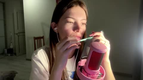 Snapshot of anytka12 chatting on 03/03/26, 06:58 anytka12 online show from 03/03/26, 06:58