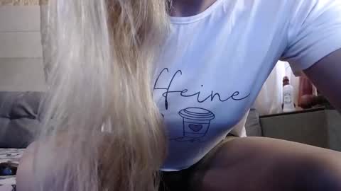 Snapshot of anytka_love chatting on 02/13/25, 09:51 Anytka love online show from 02/13/25, 09:51