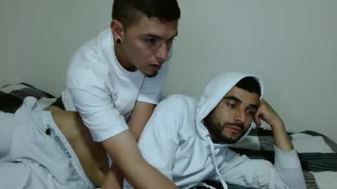 Snapshot of apache_710 chatting on 10/17/25, 03:31 apache_710 online show from 10/17/25, 03:31