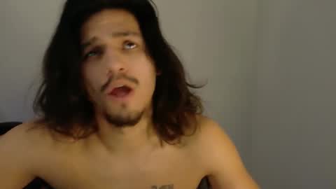 Snapshot of apachewithawebcam chatting on 02/08/26, 04:27 ApacheWithWebcam online show from 02/08/26, 04:27