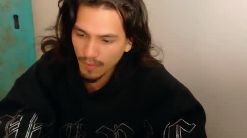 Snapshot of apachewithawebcam chatting on 03/29/26, 02:22 ApacheWithWebcam online show from 03/29/26, 02:22