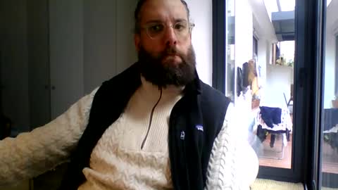 Snapshot of apc_3 chatting on 02/26/26, 10:58 apc_3 online show from 02/26/26, 10:58