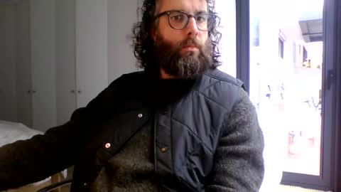 Snapshot of apc_3 chatting on 03/18/26, 09:23 apc_3 online show from 03/18/26, 09:23