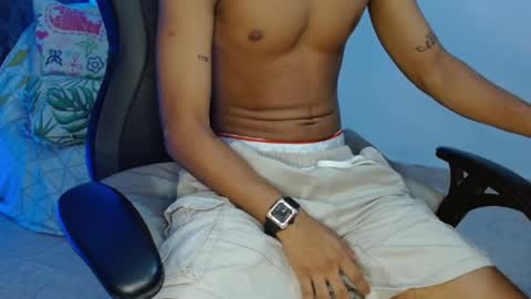 aphal_hot23 online show from 09/29/25, 11:26