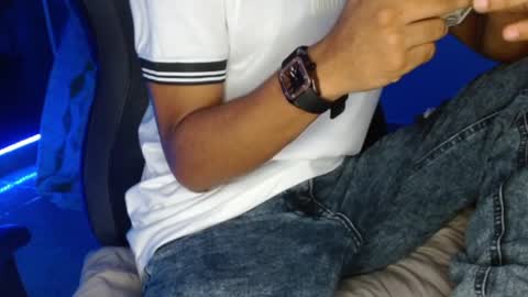 aphal_hot23 online show from 10/03/25, 11:29