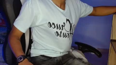 aphal_hot23 online show from 10/13/25, 05:57