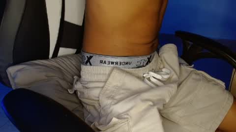 aphal_hot23 online show from 10/23/25, 11:31