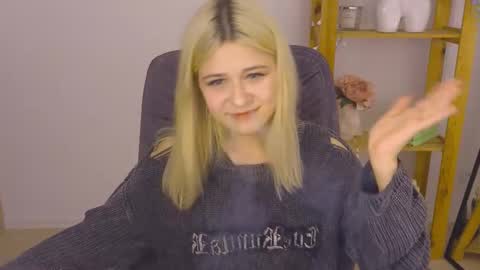 ApheliaStar online show from 10/24/25, 02:57