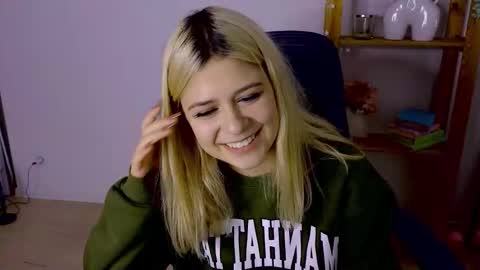 ApheliaStar online show from 11/12/25, 03:12