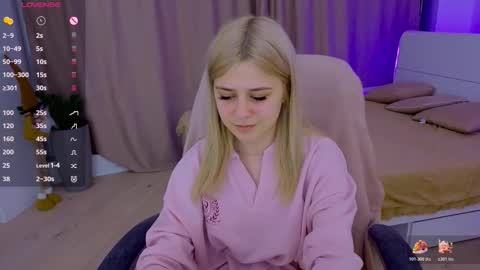 Snapshot of apheliastar chatting on 03/04/26, 04:57 ApheliaStar online show from 03/04/26, 04:57