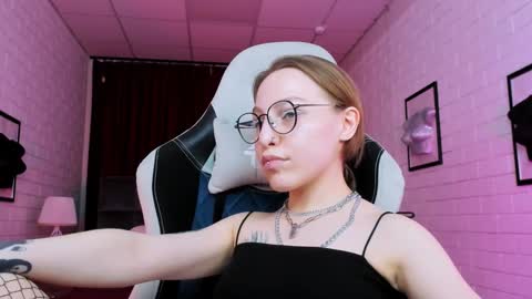 Snapshot of aphexqueen chatting on 01/11/25, 07:38 APHEX QUEEN online show from 01/11/25, 07:38