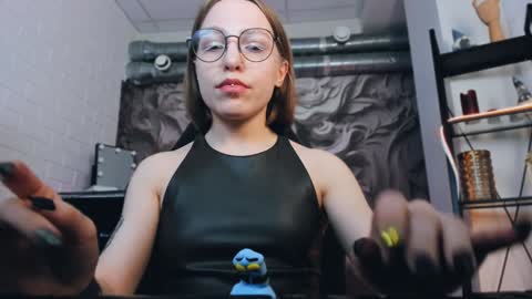 Snapshot of aphexqueen chatting on 01/16/25, 07:10 APHEX QUEEN online show from 01/16/25, 07:10