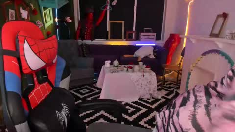 Snapshot of aphexqueen chatting on 02/26/25, 01:08 APHEX QUEEN online show from 02/26/25, 01:08