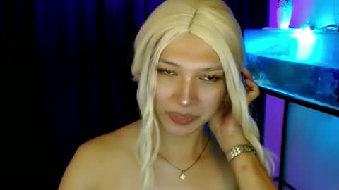 Snapshot of aphr0dite_x chatting on 12/26/24, 07:24 Roman Goddess online show from 12/26/24, 07:24