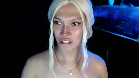 Snapshot of aphr0dite_x chatting on 12/28/24, 08:37 Roman Goddess online show from 12/28/24, 08:37