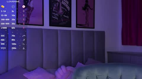 Snapshot of aphrir chatting on 02/07/26, 02:04 Nat online show from 02/07/26, 02:04