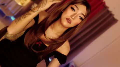 Snapshot of aphrodite_may chatting on 04/01/26, 09:23 kathryn online show from 04/01/26, 09:23