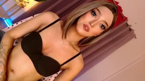 Snapshot of aphrodite_may chatting on 04/11/26, 08:57 kathryn online show from 04/11/26, 08:57