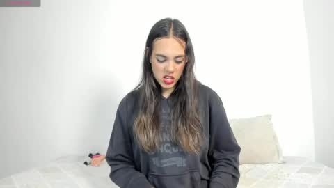 aphrodite_rosse online show from 06/08/26, 01:28