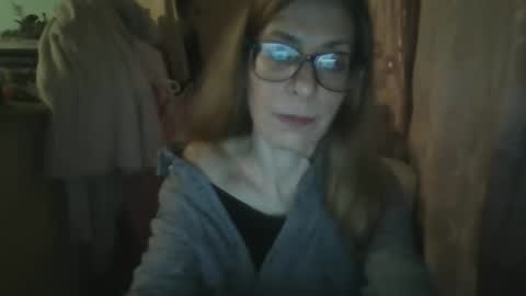 Snapshot of aphrodity_rox chatting on 05/15/26, 08:49 Aphrodity Rox online show from 05/15/26, 08:49