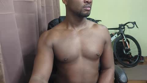 Snapshot of apollodarkmn chatting on 04/14/26, 12:00 apollodarkmn online show from 04/14/26, 12:00