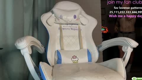 Snapshot of apollojam chatting on 04/25/26, 02:36 August BUY MY VIDEOS IN MY BIO. SALE 20 online show from 04/25/26, 02:36