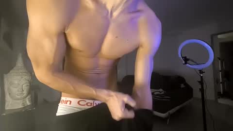 apollonfitx_69 online show from 01/20/25, 11:54