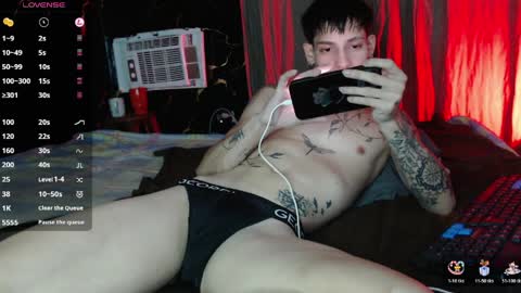 Snapshot of apolo01_ chatting on 04/02/26, 11:24 Apolo online show from 04/02/26, 11:24