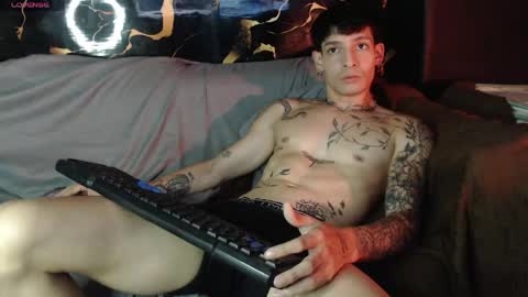 Snapshot of apolo01_ chatting on 04/17/26, 03:09 Apolo online show from 04/17/26, 03:09