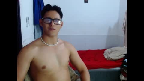 Snapshot of apolo1sex24 chatting on 04/16/26, 03:07 steven online show from 04/16/26, 03:07