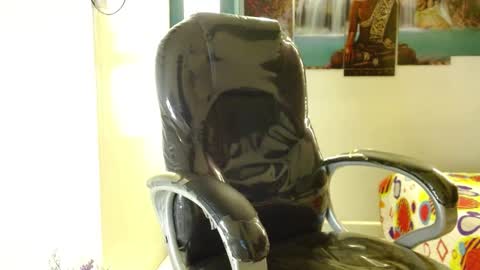 Snapshot of apolo_98 chatting on 12/03/24, 12:59 APOLO online show from 12/03/24, 12:59