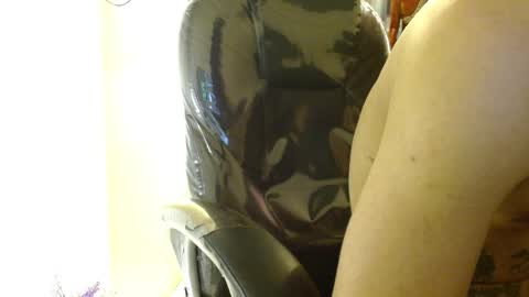 Snapshot of apolo_98 chatting on 12/03/24, 04:06 APOLO online show from 12/03/24, 04:06