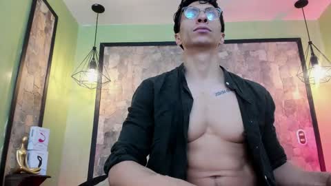 Snapshot of apolo_crus chatting on 10/06/25, 03:37 apolo_crus online show from 10/06/25, 03:37