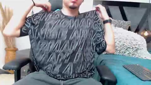 Apolo online show from 10/27/25, 04:11